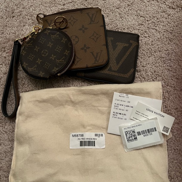 Louis Vuitton trio wristlet wallet pouch - Picture 9 of 9